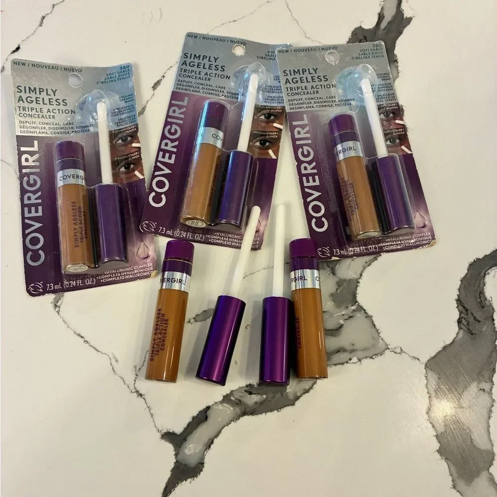 COVERGIRL Simply Ageless Triple Action Concealer